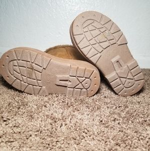 Gina Group Brown Faux Fur Insides Sz L 9/10 Boots